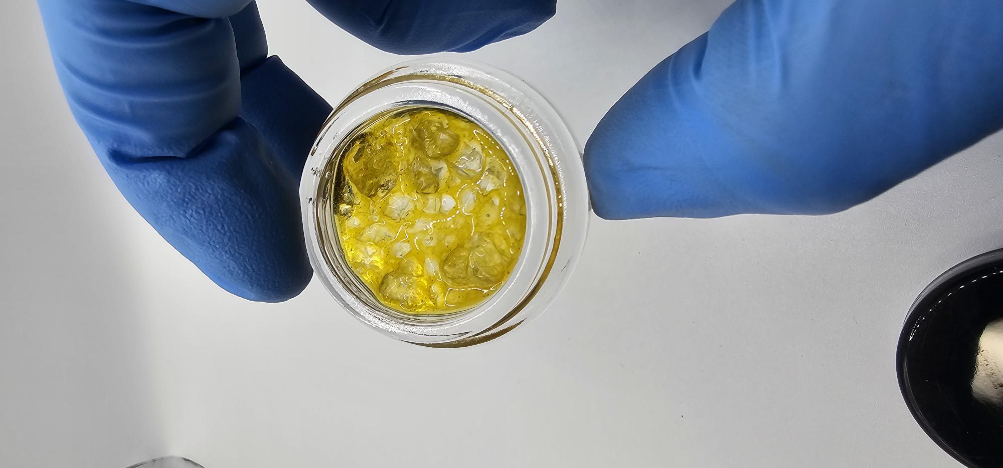 Apothecary Extracts lab photo 4